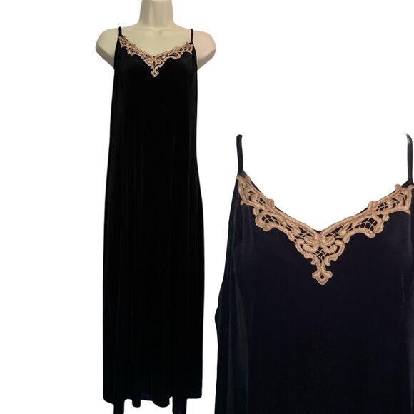 Vintage L Black Velvet Lace Long Nightgown Slip Maxi Dress Slit Leg Goth Witchy